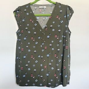 Erin Blair Sleeveless Top with hot air balloons print